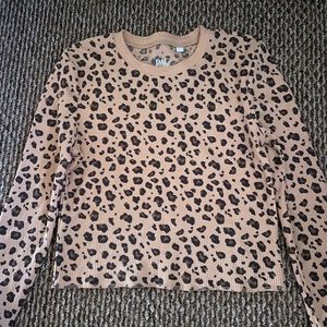Cheetah long sleeve crop top! worn once